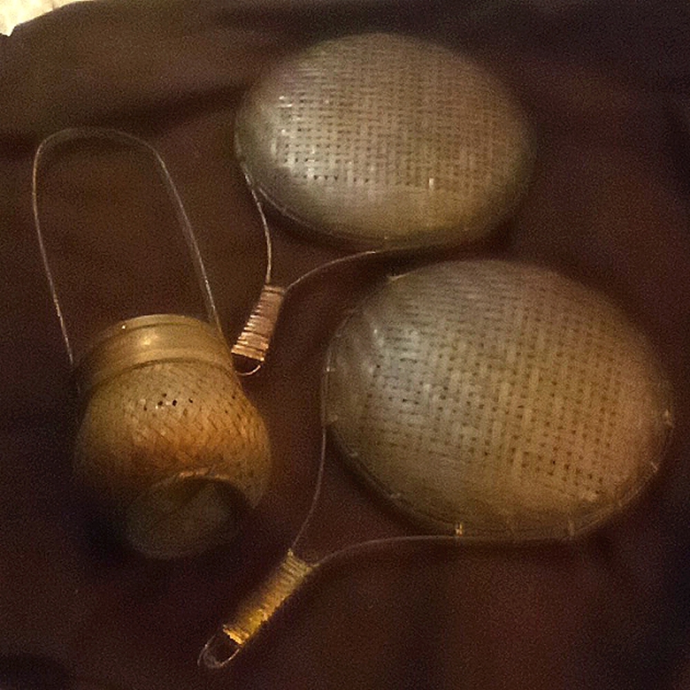 Lot of vintage brown wicker